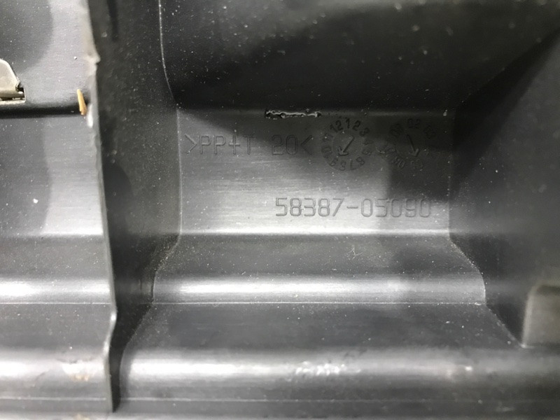 Накладка задней панели Toyota Avensis 2002-2010 5838705090 (Арт. 31254) Київ - зображення 5