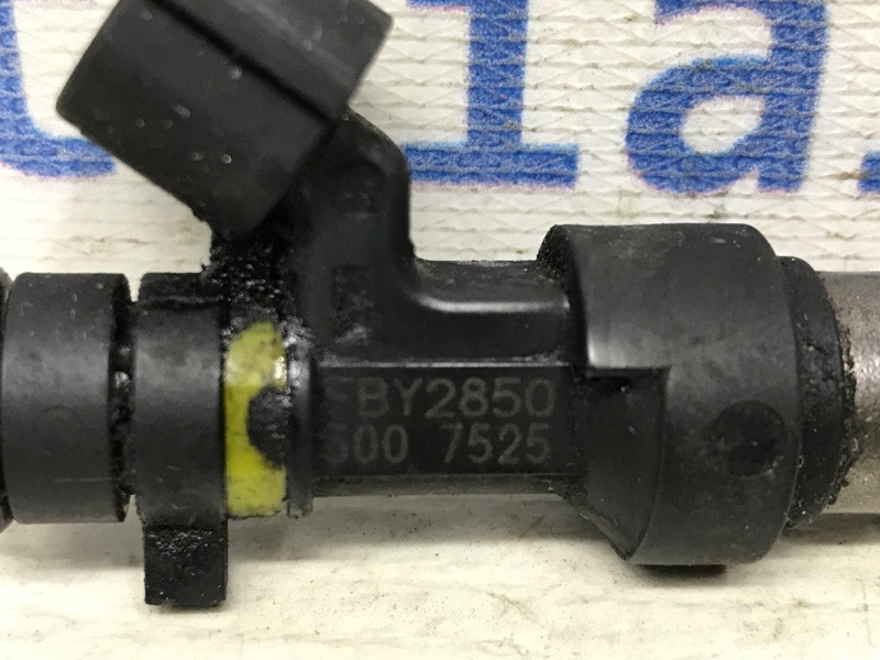 Форсунка топливная Nissan Qashqai J10 2.0 БЕНЗИН MR20DE 2006 (б/у) Киев - изображение 2