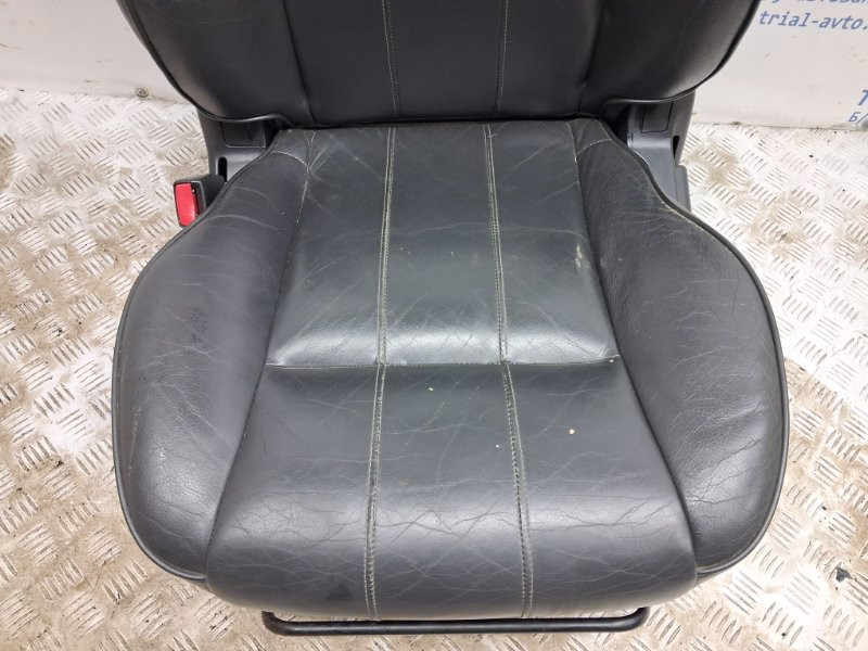 Сиденье переднее левое Mitsubishi Pajero Wagon 3 3.2 ДИЗЕЛЬ 4M41 1999 (б/у) Киев - изображение 2