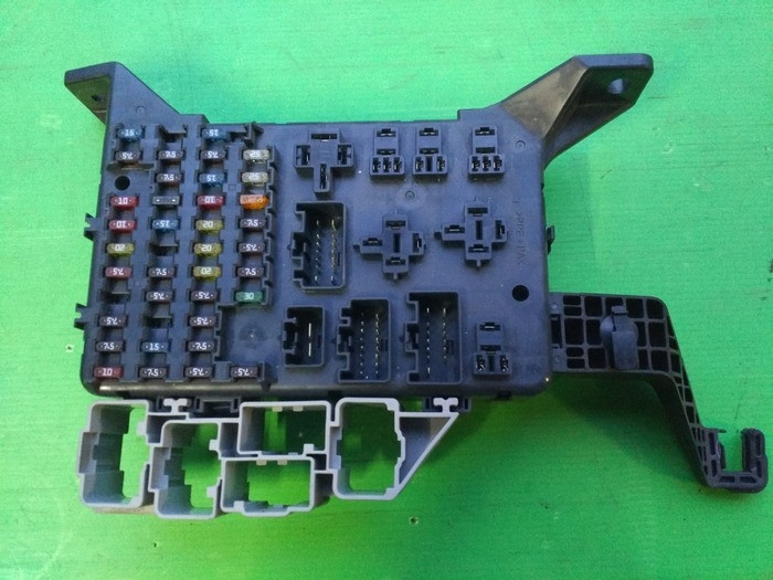 Блок запобіжників 4S7T-14A073-AA Форд Мондео 3 оригінал Вінниця - зображення 1