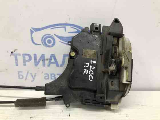 Замок двери передний правый Mitsubishi L200 KB 2.5 ДИЗЕЛЬ 4D56U 2006 (б/у) Київ