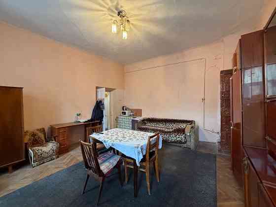 Продаж квартири 30 м², Мазепи, 1, центр, під офіс + приміщення 6 м² Івано-Франківськ