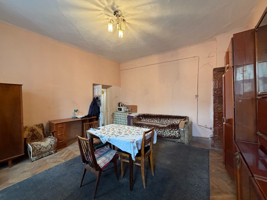 Продаж квартири 30 м², Мазепи, 1, центр, під офіс + приміщення 6 м² Івано-Франківськ - зображення 1