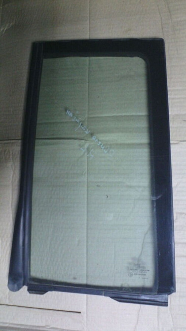 Cкло задньої лівої двері 90224781 Опель Омега 87-93р.в. універсал Вінниця - зображення 1
