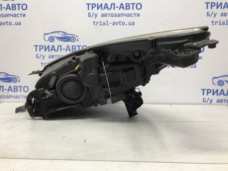 Фара правая галоген Ford Kuga CBS 2.0 DIESEL 2011 (б/у) Киев - изображение 6