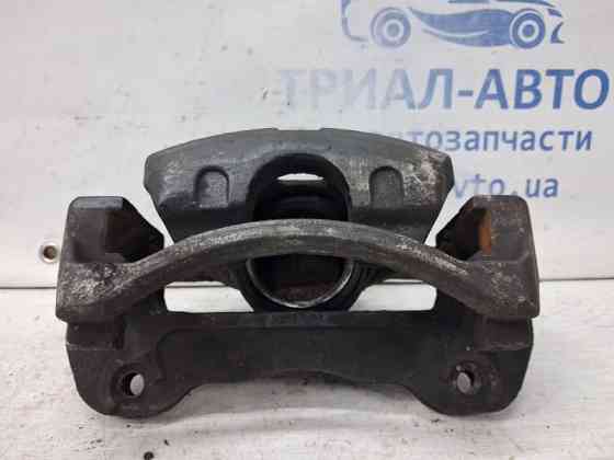 Суппорт передний правый Mitsubishi L200 KB 2.5 DIESEL 4D56 2006 (б/у) Киев