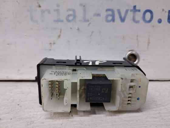 Кнопка стеклоподъемника Toyota Prado J120 4.0 1GR-FE 2002 (б/у) Київ
