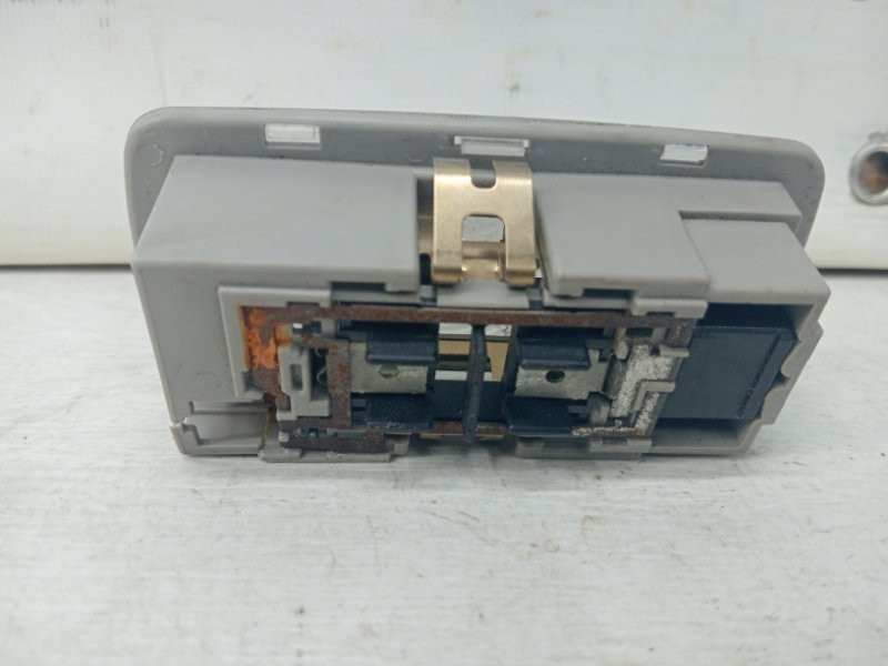 Плафон багажника Nissan X-Trail T31 2.0 DIESEL M9R 2007 (б/у) Киев - изображение 3