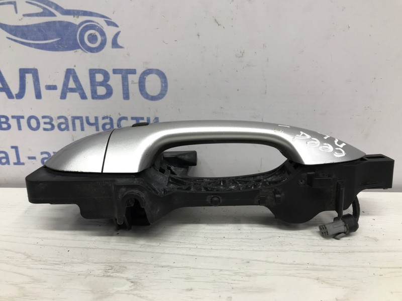 Ручка двери внешняя передняя левая Kia Ceed JD 1.6 DIESEL D4FB 2012 (б/у) Київ - зображення 2