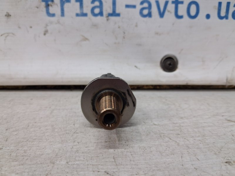 Датчик давления топлива в рейке Nissan Juke F15 1.6 TURBO MR16DDT 2010 (б/у) Киев - изображение 2