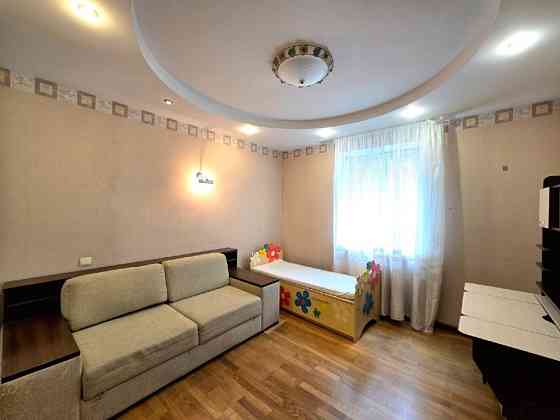 Продам 2-к квартиру (ленинградка 66м2) на пр. Мира, Левобережный-3 Дніпро