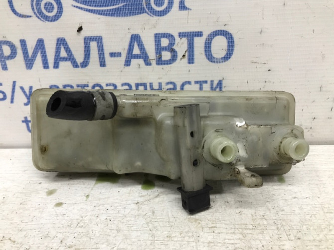 Бачок главного тормозного цилиндра Toyota Avensis T25 2.2 DIESEL 2ADFTV 2003 (б/у) Київ - зображення 3