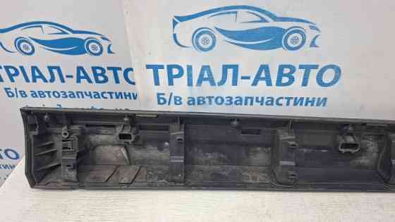 Накладка двери Renault Megane 3 1.5 DIESEL K9K 2008 перед. лев. (б/у) Киев