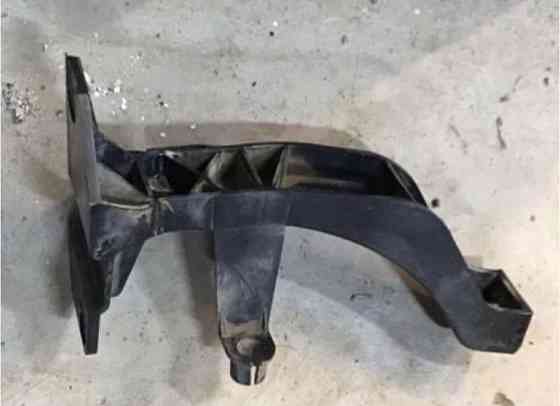 Бу кронштейн бампера правый Mercedes Benz W168, A1688800414 Кропивницкий