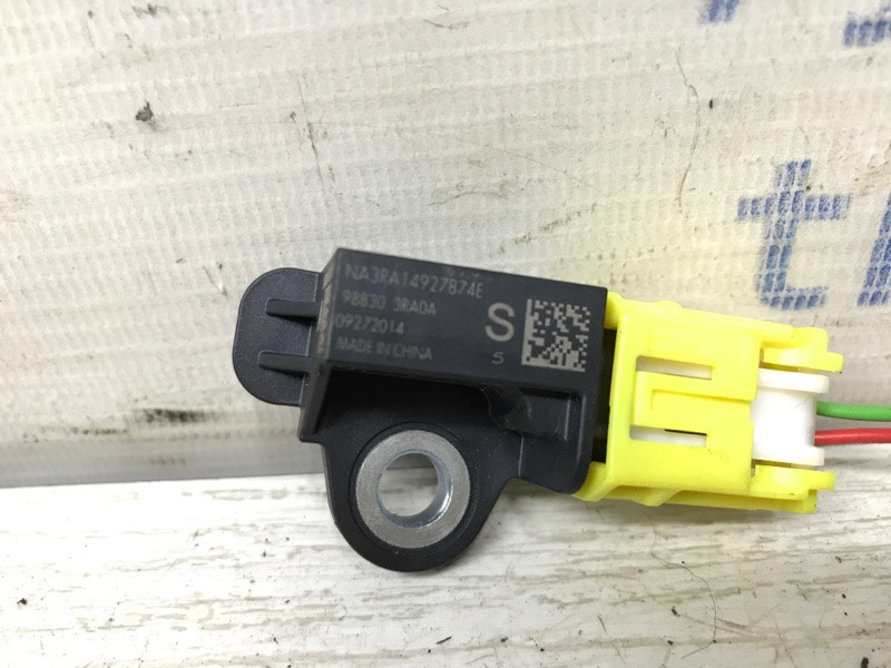 Датчик удара (AIRBAG) Nissan Qashqai J11 1.2 БЕНЗИН HRA2DDT 2013 (б/у) Київ - зображення 3