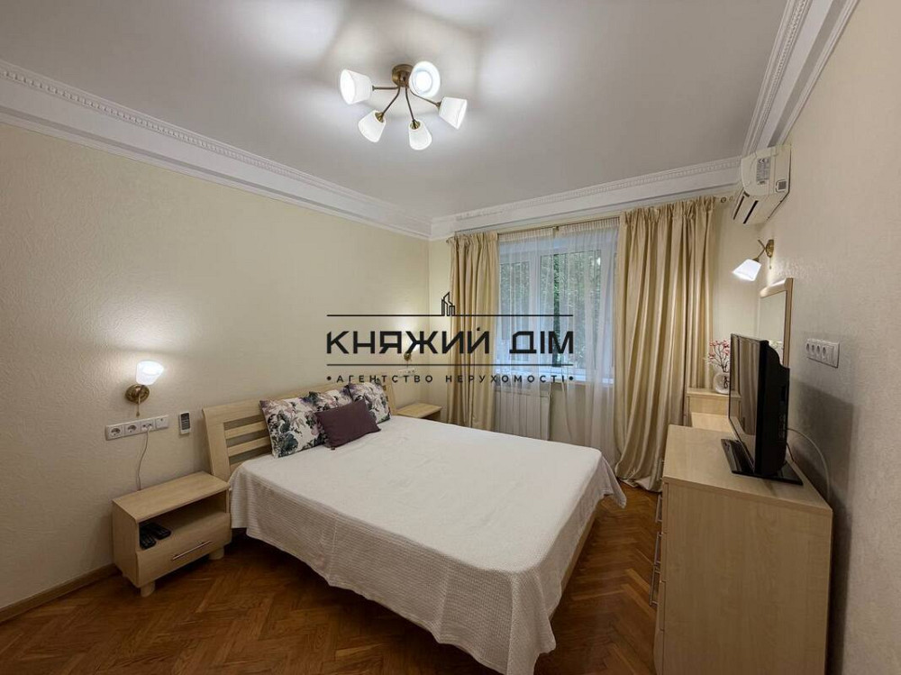 Продаж 3-кімнатної квартири в Солом'янському районі Киев - изображение 1