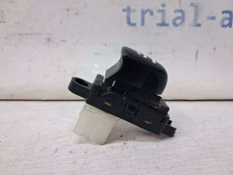 Кнопка стеклоподъемника Nissan Qashqai J11 1.2 БЕНЗИН HRA2DDT 2013 (б/у) Київ - зображення 2