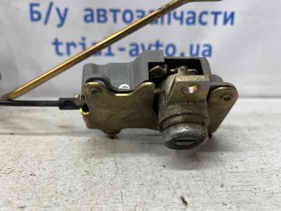 Замок двери передний левый Mitsubishi Pajero Wagon 1999-2006 MR573709 (Арт. 75967) Київ