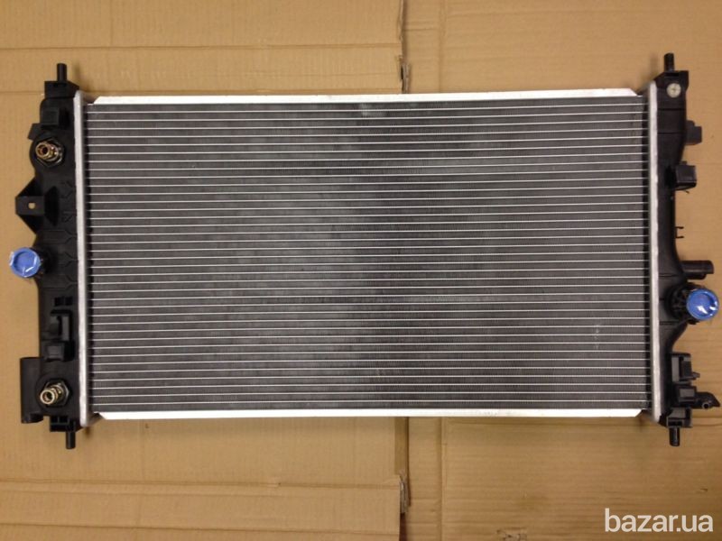 Шевроле КРУЗ 2010 .2.0 - CDI - Радиатор охлаждения двигателя . Киев - изображение 1