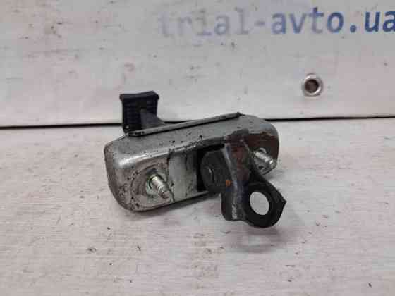 Ограничитель двери передний правый Toyota Prado J120 4.0 1GR-FE 2002 (б/у) Киев