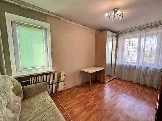 Продам 3-к квартиру в кирпичной высотке на ул. Калиновая (средина) Днепр