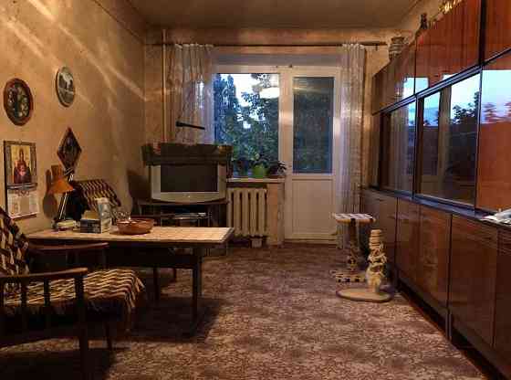 Продам. 2-к.кв. 3/5, просп. Науки Дніпро