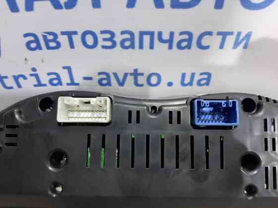 Приборная панель Toyota Avensis T25 1.8 БЕНЗИН 1ZZFE 2002 (б/у) Киев