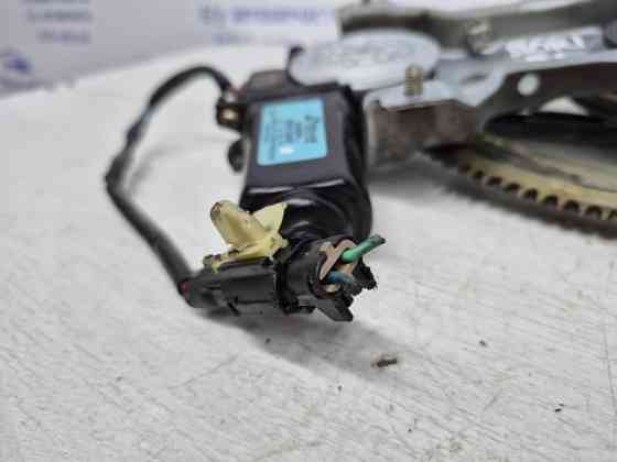 Стеклоподъемник задний левый Kia Sorento BL 2.5 DIESEL D4CB 2002 (б/у) Киев