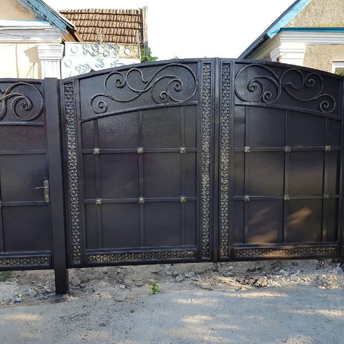 Металлические ворота в Кривом Роге Кривий Ріг - зображення 3