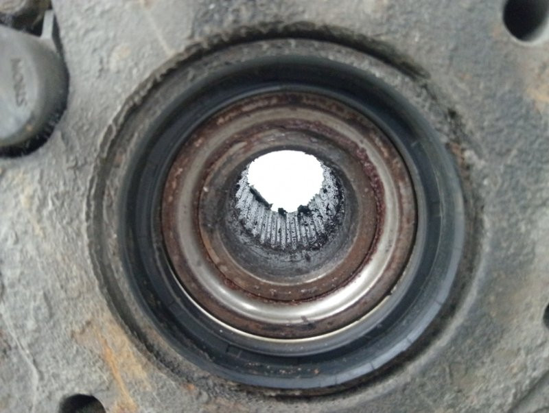 Кулак поворотный правый со ступицей Kia Sorento BL 2.5 DIESEL D4CB 2002 (б/у) Київ - зображення 4