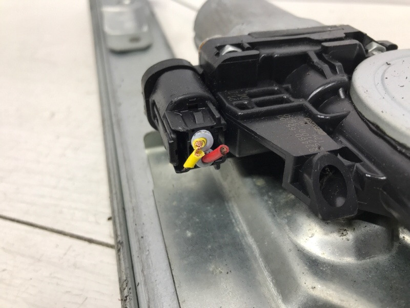 Стеклоподъемник передний левый Suzuki Grand Vitara JT 2.0 БЕНЗИН J20A 2005 (б/у) Киев - изображение 3