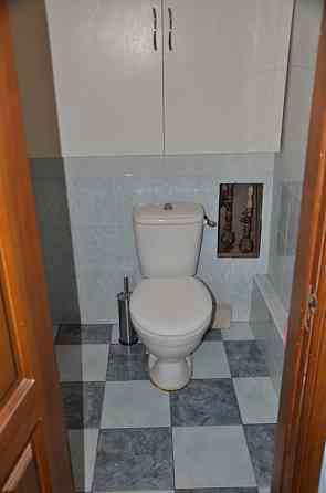 Оренда 2 х кім. квартири м. Харківська 300 м. код 1121455 Київ