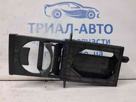 Подстаканник Toyota Avensis 2002-2010 5562005010 (Арт. 65365) Київ