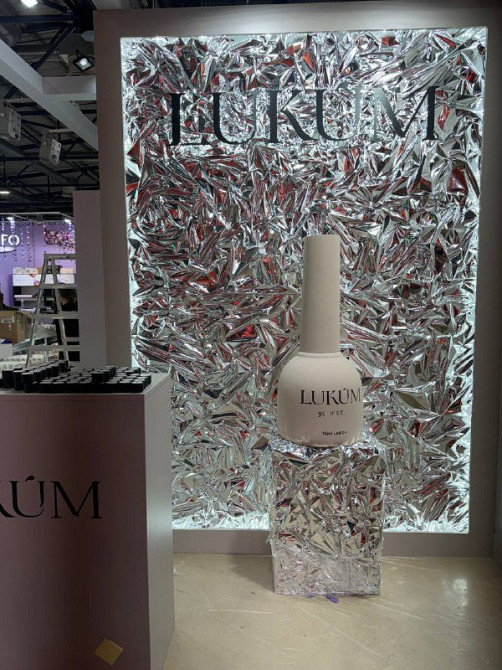 Объемных фигур под заказ баночка гель лака для бренда Lukum Київ - зображення 1