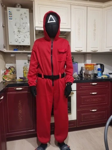 Маска Треугольник по Игра в кальмара Київ - зображення 2