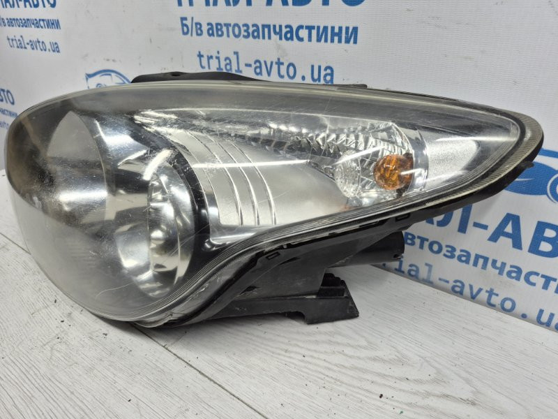 Фара левая Hyundai I30 FD 1.6 DIESEL D4FB 2007 (б/у) Киев - изображение 4