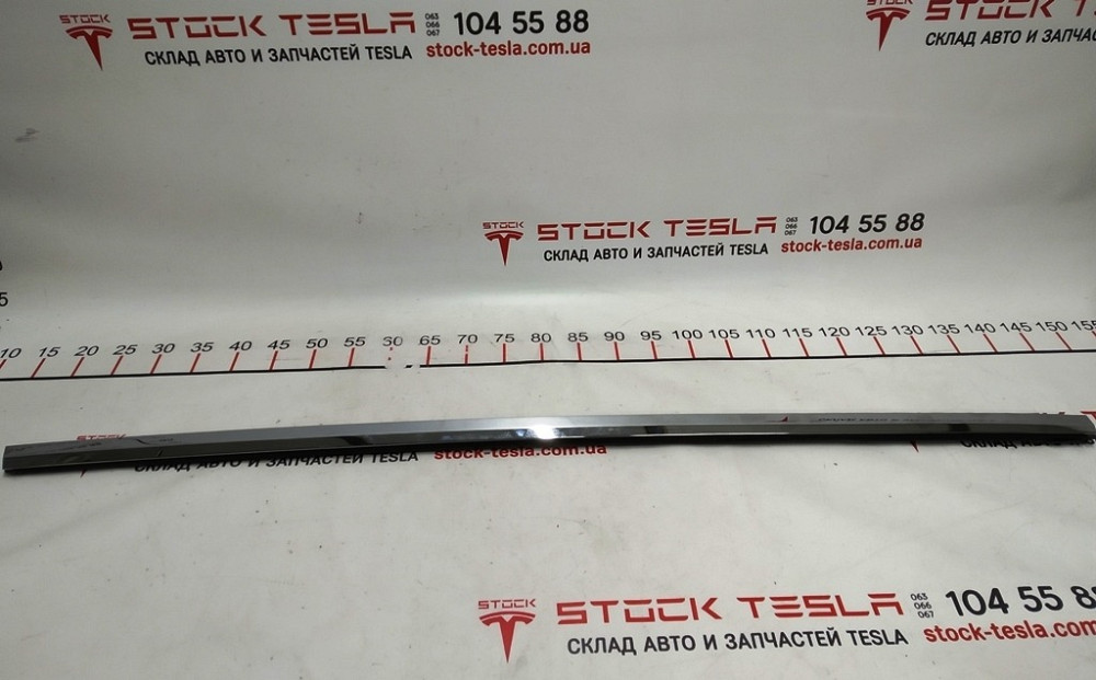 1Молдинг наружный нижний двери задней правой хром Tesla model X 1032168-88-D Киев - изображение 1