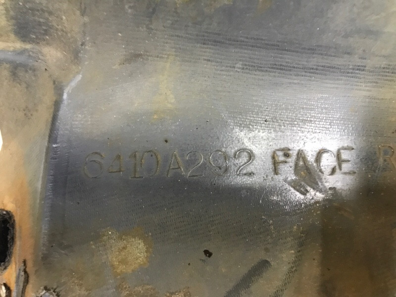 Бампер задний правый клык Mitsubishi Pajero Wagon 4 3.2 ДИЗЕЛЬ 4M41 2006 (б/у) Киев - изображение 7