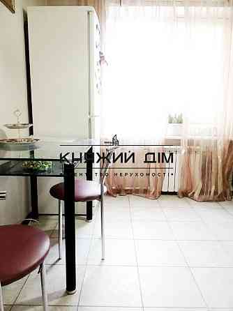 ОРЕНДА 1 кімнатна .квартира на Теремках. м. Іподром вул. Смолича 4 код 11186958 Киев