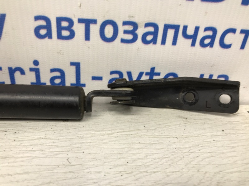 Амортизатор капота Toyota RAV 4 A30 2.2 DIESEL 2ADFTV 2005 (б/у) Київ - зображення 2