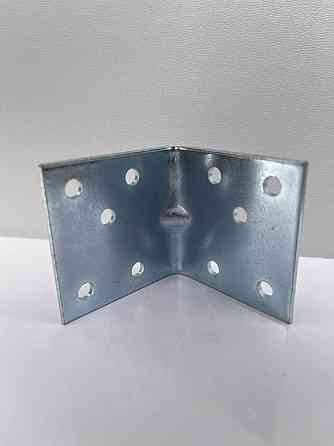 Кріпильний куточок посилений 45х45х45х2 з ребром жорсткості Нововолинськ