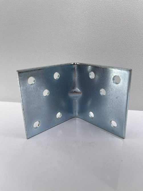 Кріпильний куточок посилений 45х45х45х2 з ребром жорсткості Нововолинськ - зображення 2