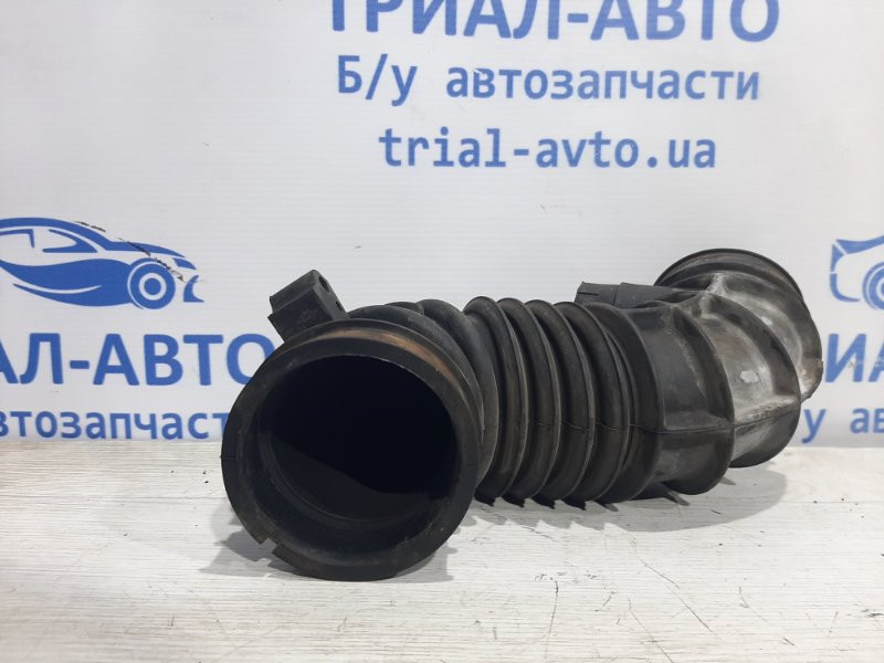 Патрубок воздушного фильтра Toyota Avensis T25 1.8 БЕНЗИН 1ZZFE 2002 (б/у) Киев - изображение 2
