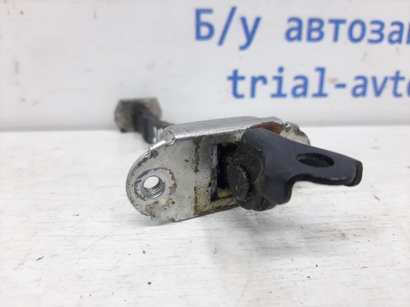 Ограничитель двери задний правый Nissan Juke 2010-2019 824301KA0A (Арт. 29128) Київ - зображення 2