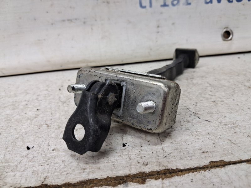 Ограничитель двери задний правый Infiniti Q50 V37 2.2 DIESEL OM651 2013 (б/у) Киев - изображение 2