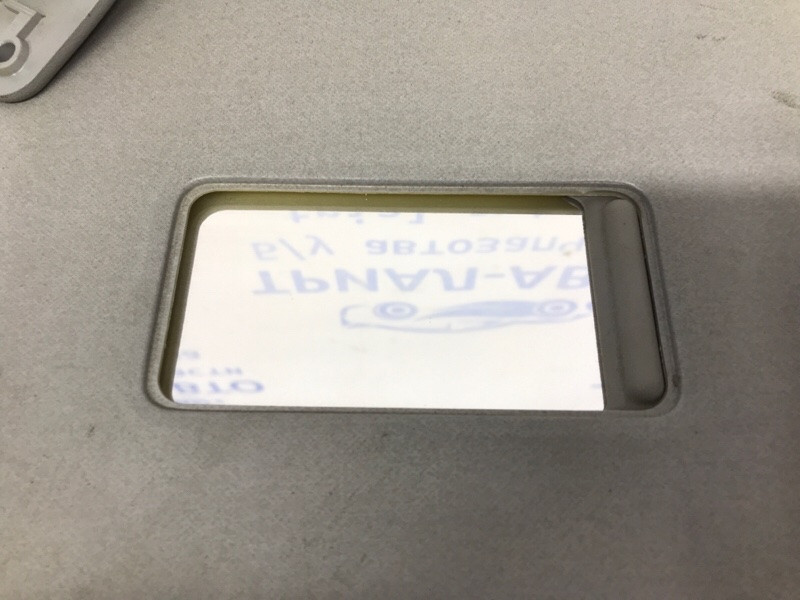 Козырек солнцезащитный левый Mitsubishi Pajero Wagon 3 3.2 ДИЗЕЛЬ 4M41 1999 (б/у) Київ - зображення 3