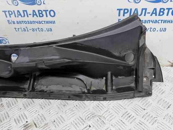 Дефлектор дворников Toyota RAV 4 2005-2016 5570842140 (Арт. 83392) Киев