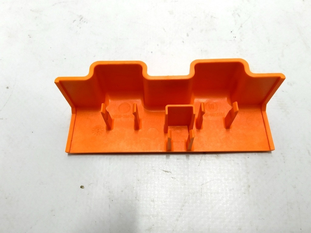 Накладка-изолятор основных контактов высоковольтной батареи Tesla model S 1012699-00-A Киев - изображение 1