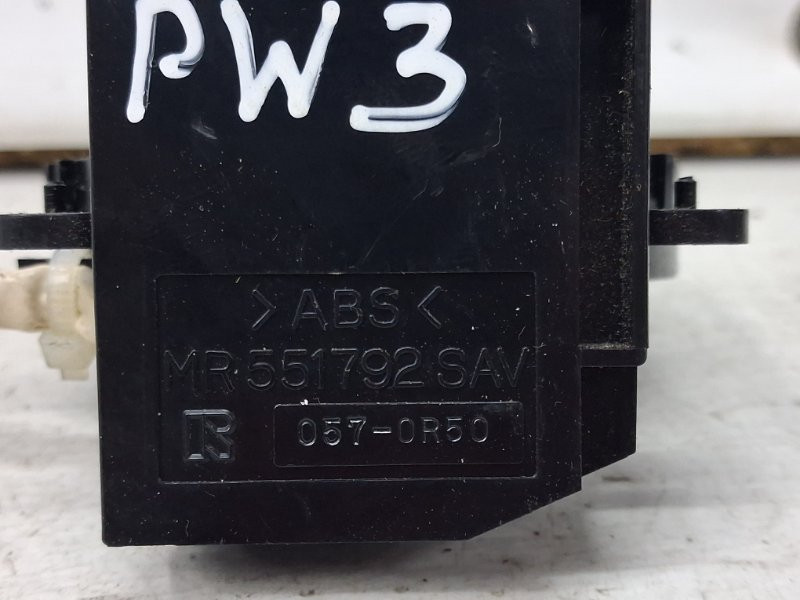 Датчик угла поворота руля Mitsubishi Pajero Wagon 3 3.2 ДИЗЕЛЬ 4M41 1999 (б/у) Киев - изображение 4