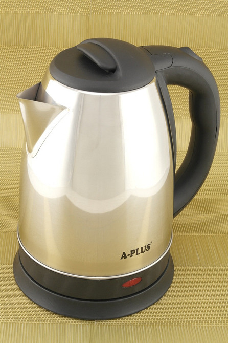 Електричний чайник на 1,8 л A-Plus AP-2141 Київ - зображення 1